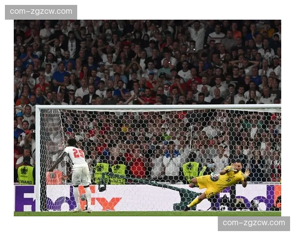 阿根廷门神马丁内斯腿筋不适，世界杯临近引发康养团队高度紧张